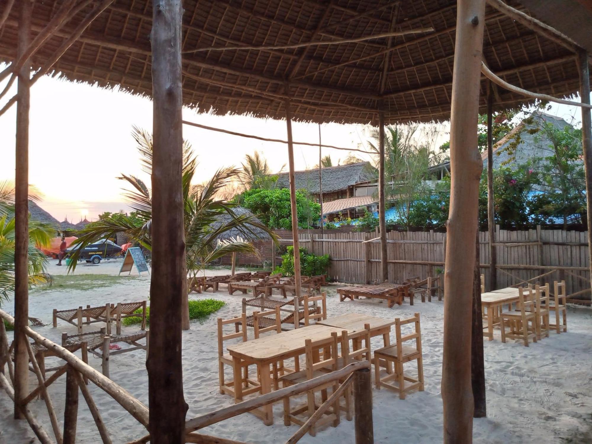 Ndiro Beach House Kendwa Extérieur photo